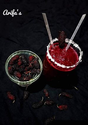A picture of Mulberry smoothie.
