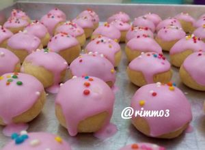 Foto resep Candy pop strawberry cookies🍓#BikinRamadhanBerkesan