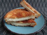 Ropogós mozzarellás szendvics (Mozzarella in carrozza)