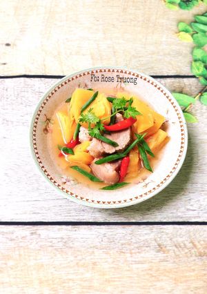 Hình của món Thịt Giò Heo Kho Thơm(Dứa).