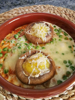 Una foto de Champiñones rellenos de huevo