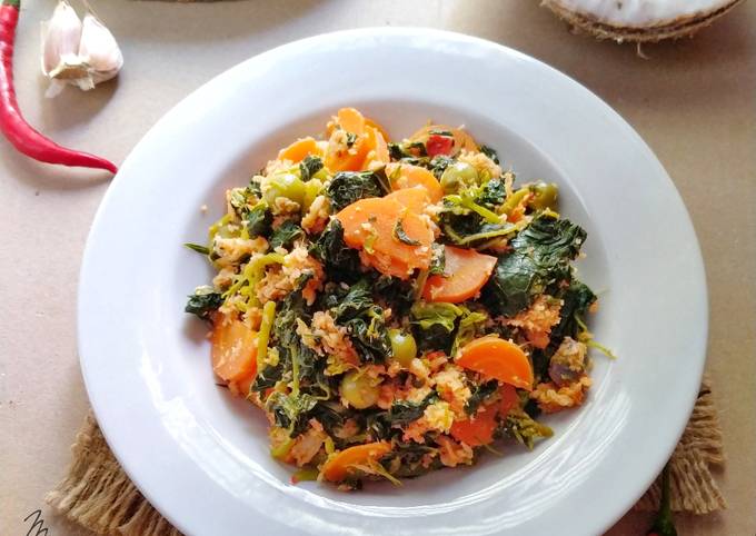 Urap Sayur Iris Daun Jeruk