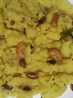 ரவை உப்புமாவு (Ravai upma recipe in tamil) செய்முறை முக்கிய புகைப்படம்