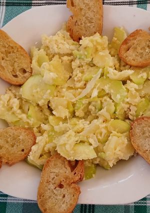 Una foto de Zarangollo. Receta de la gastronomía Murciana
