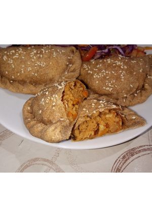 Una foto de Empanadas integrales de soja texturizada