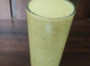 A picture of Mango Lassi.