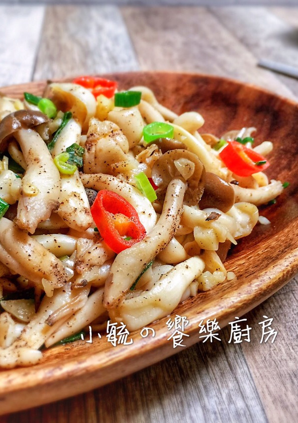 椒鹽蒜香菇菇 的食譜成品照片