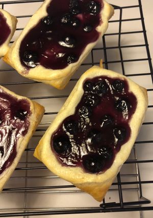 A picture of Cream Cheese Danish.