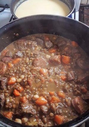 Una foto de Guiso de Lentejas con Polenta
