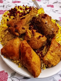 عکسی از دستور پلو زرشک و زیره با گوشت بوقلمون زعفرانی🍗🍗🍗🍗