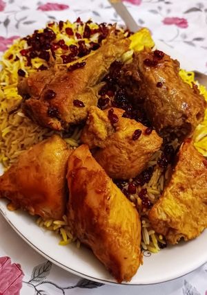 عکسی از دستور پلو زرشک و زیره با گوشت بوقلمون زعفرانی🍗🍗🍗🍗