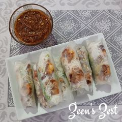 A picture of Rice Paper Rolls.