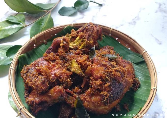 Ayam Goreng Serundeng