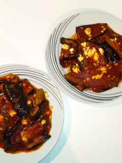 Φωτογραφία της συνταγής Μελιτζάνες και πιπεριές τηγανητές με σάλτσα 🍆🌶️🍅