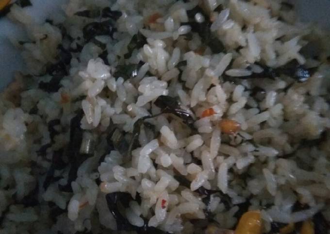 Resep: Nasi goreng pedas daun mengkudu(daun pace) Wajib Dicoba