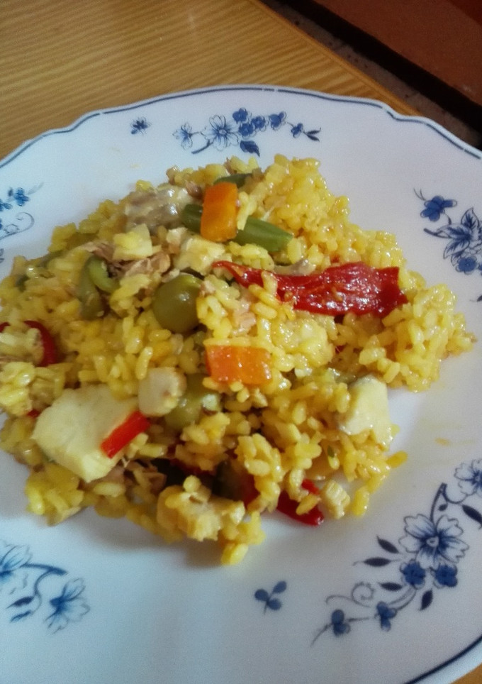 Una foto de Arroz amarillo con fogonero!!