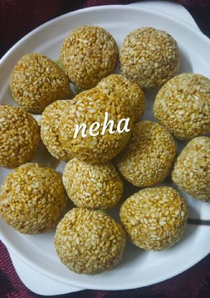 A picture of Till Ladoo.