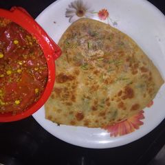 A picture of Coriander triangle Paratha.