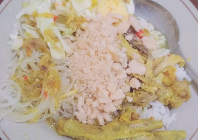 Soto Ayam Ceker Lamongan