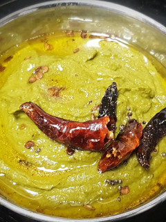 A picture of Coriander Chutney without coconut.