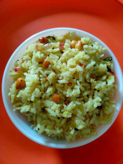நெல்லிக்காய் சாதம் (Nellikaai saatham recipe in tamil) செய்முறை முக்கிய புகைப்படம்