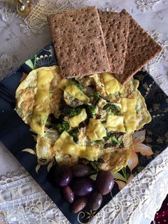 صورة لوصفة بيض بالبروكلي وشرايح الجبنة لايت 😋🥦🥚 #دايت