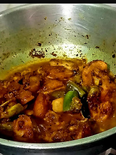 आलू परवल की सब्जी (aloo parwal ki sabzi recipe in Hindi) रेसिपी मुख्य फोटो