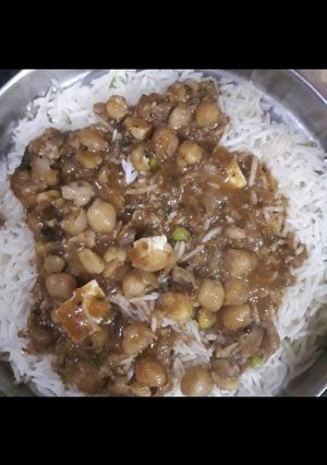 छोले चावल (chole chawal recipe in Hindi) रेसिपी मुख्य फोटो