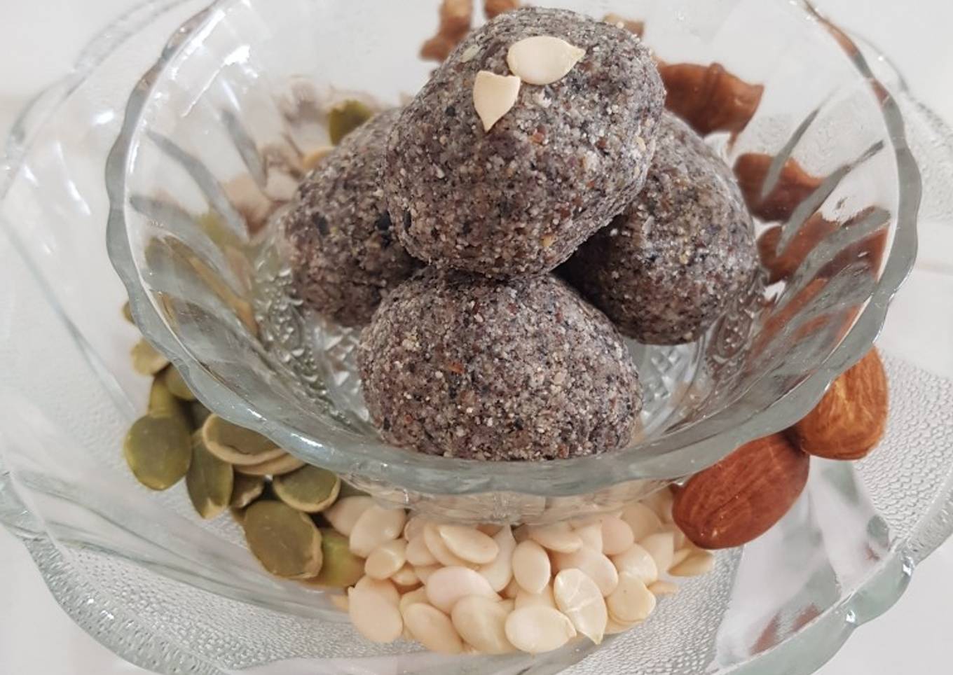 Healthy Ladoo