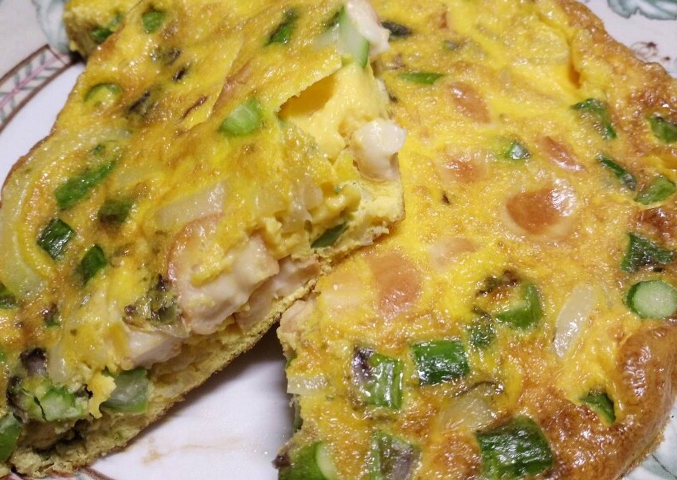 Smoked mozzarella and asparagus Frittata