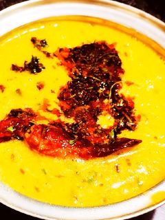 लसूणी दाल तडका (lasuni dal tadka recipe in marathi) रेसिपी चे मुख्य फोटो