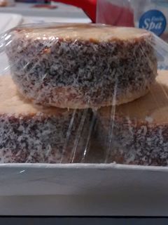 Una foto de Alfajores de maizena con dulce de leche
