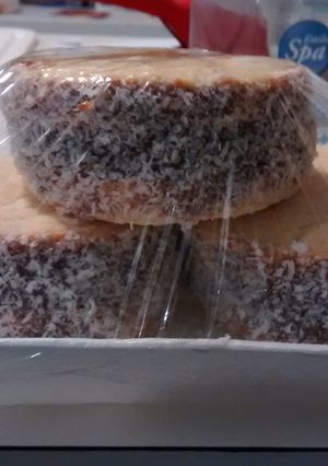 Una foto de Alfajores de maizena con dulce de leche 