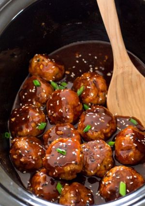 A picture of Sriracha butter chicken meatballs.