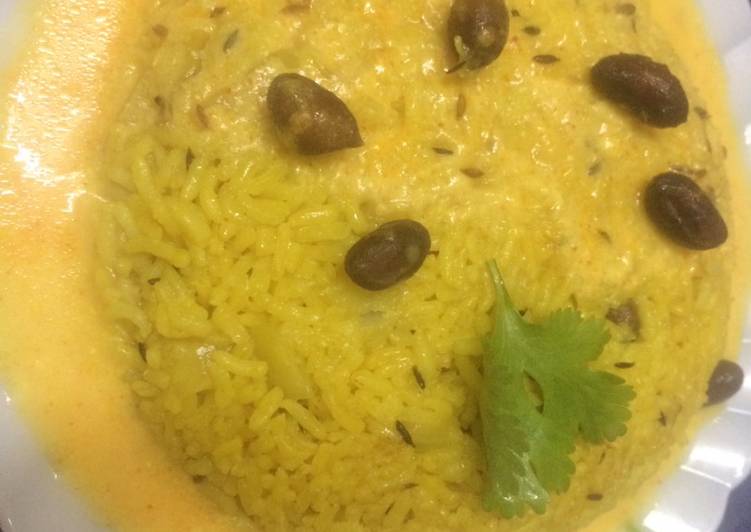 Rajasthani kadhi with masala rice