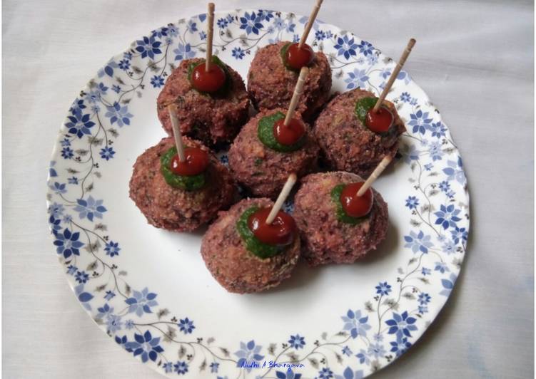 Baked beetroot balls