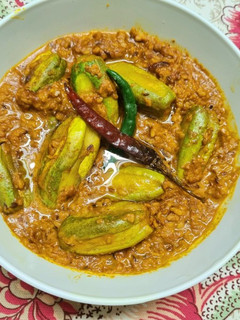 A picture of Moong Dal with Pointed Gourd /Mugeswari Potol.
