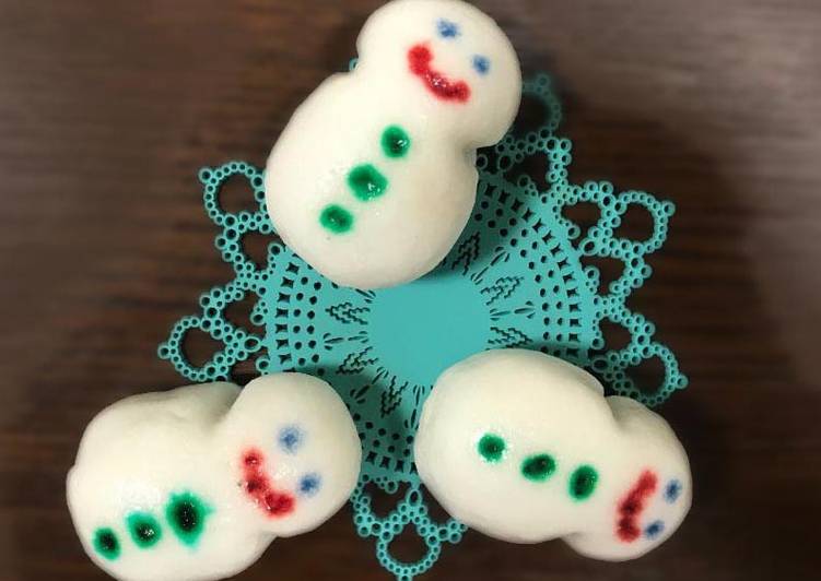 Snowman - Jouyo Manju (Wagashi) Snowman - Jouyo Manju (Wagashi)