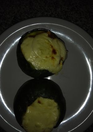 Una foto de Zapallitos rellenos con chorizo
