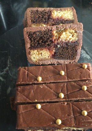 A picture of Eggless Battenberg Cake.