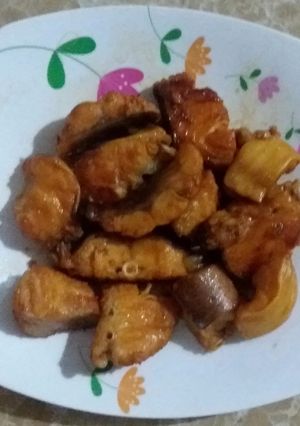 Hình của món Cá lăng sông tự nhiên kho mắm ngon cực đỉnh.