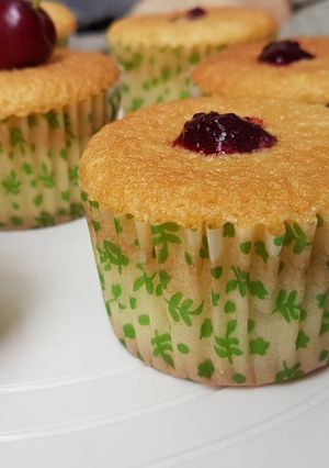 A picture of Cherry Cupcakes.