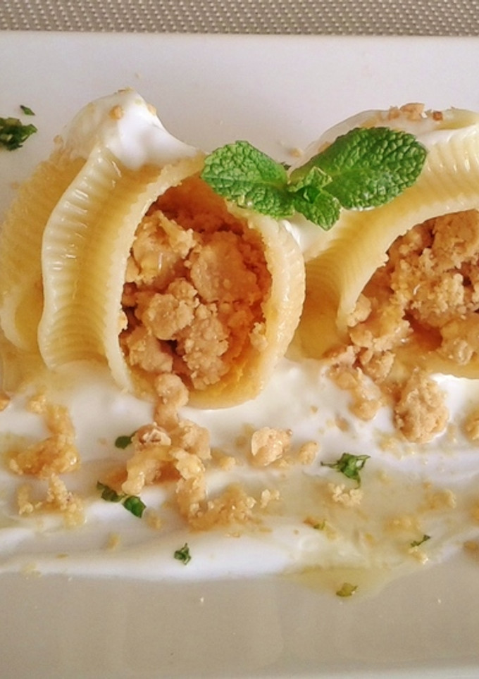 Una foto de Galets dulces rellenos de turrón