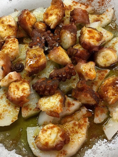 Una foto de Pulpo a la gallega