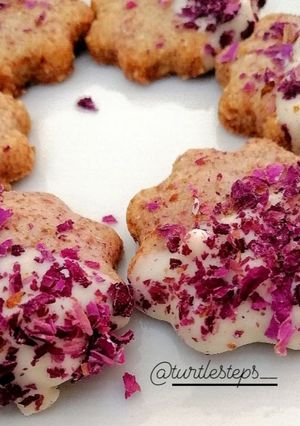 صورة لوصفة كوكيز الورد الجوري