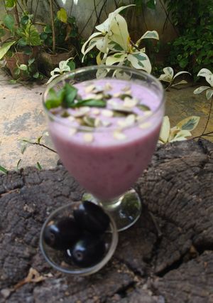 A picture of Jamun Smoothie.
