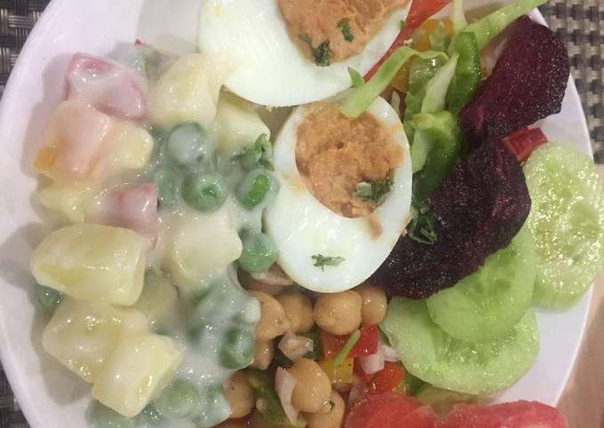 Easiest Way to Cook Appetizing Healthy egg chickpeas mayonnaise salad