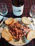 Asado de calamares y gambas con ajos tiernos