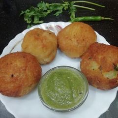 Bread Potato Balls A picture of Bread Potato Balls.