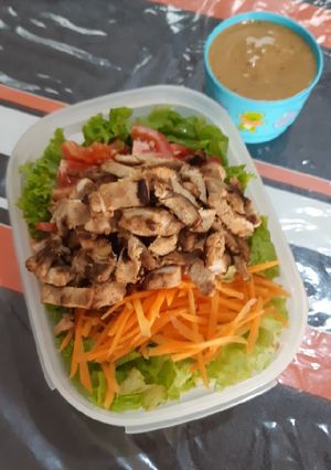 Foto resep Chicken teriyaki salad